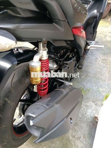 Yamaha NVX xe máy tay ga đen đỏ