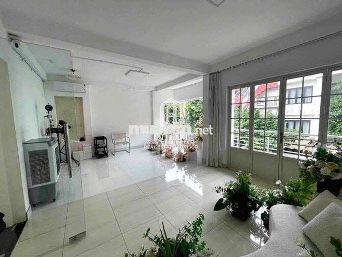 🔥 NHÀ MỚI ĐẸP  HOA MAI PHÚ NHUẬN – NGANG 8M, 4 TẦNG, DIỆN TÍCH 120M² ✨
