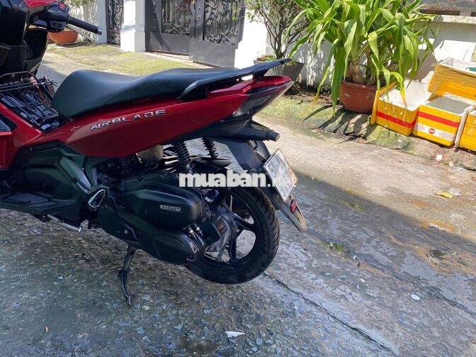 Honda Air Blade 125 2025 màu đỏ đen
