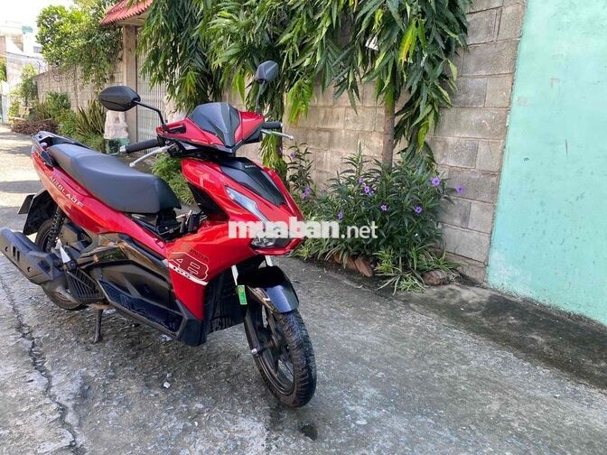 Honda Air Blade 125 2025 màu đỏ đen