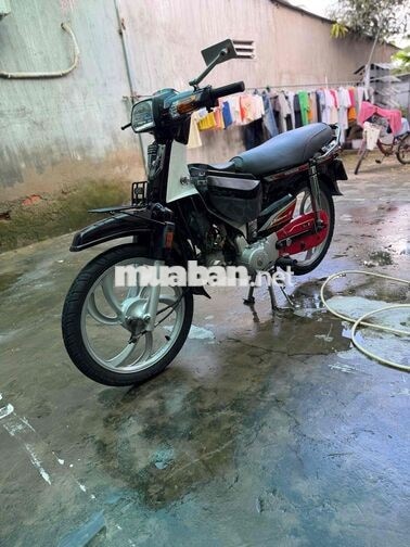 Honda Dream II màu đen
