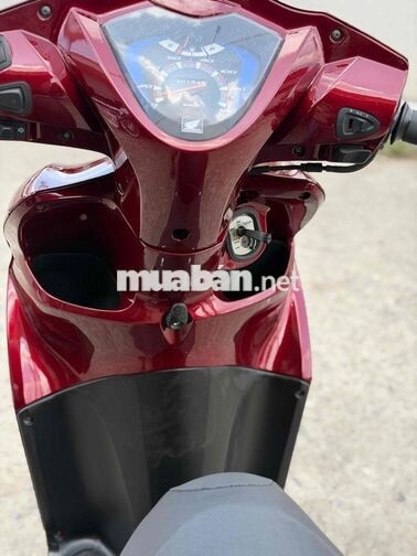 Honda Vision màu Đỏ