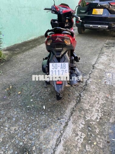 Honda Air Blade 125 2025 màu đỏ đen