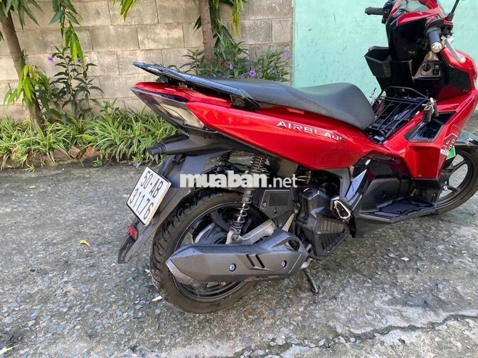 Honda Air Blade 125 2025 màu đỏ đen