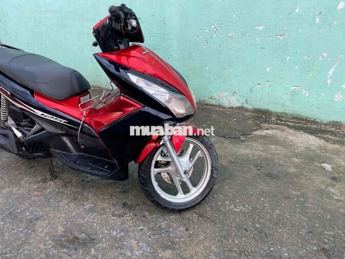 Honda Air Blade 125 màu Đỏ đen