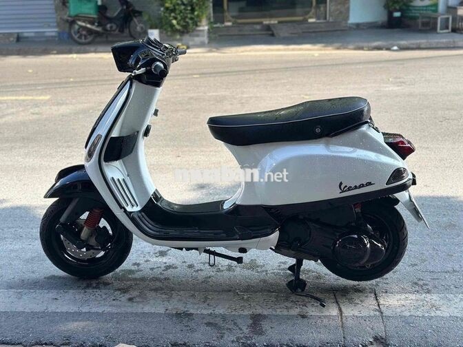 Piaggio Vespa LX 125 Sport 2012