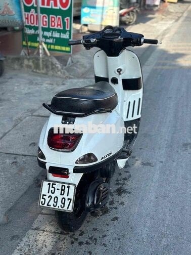 Piaggio Vespa LX 125 Sport 2012