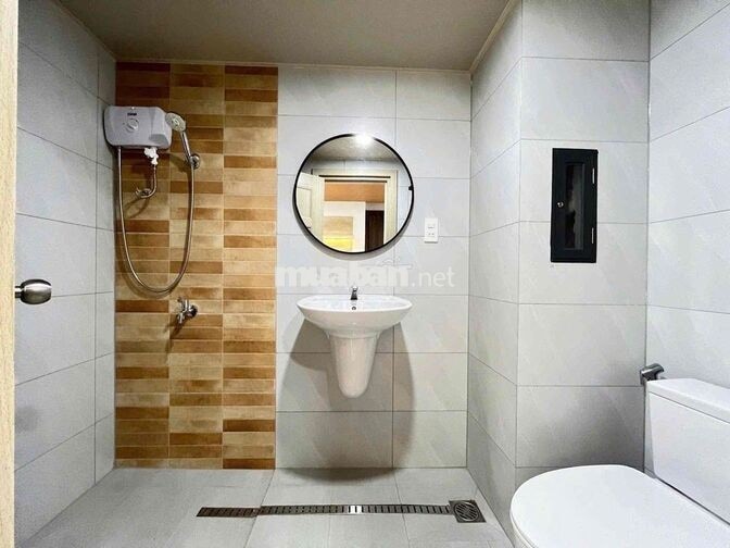 DUPLEX SÁNG SỦA RỘNG RÃI TẠI TRUNG TÂM Q10 CÓ CỬA SỔ THOÁNG. 📍Sư Vạn H