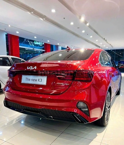 KIA K3 1.6 Luxury Đỏ vin 2025 mới zin chưa bóc tem SẴN XE