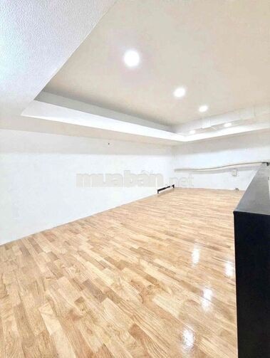PHÒNG DUPLEX MỚI FULL NỘI THẤT - CỬA SỔ BAN CÔNG GẦN ETOWN CỘNG HOÀ