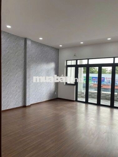 Cần cho thuê nhà MT 185B Đường 3/2 P.11 Q.10 