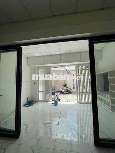 Nhà Cấp 4 Nguyên căn - 2 Phòng ngủ - 110m2 giá chỉ 15tr/tháng