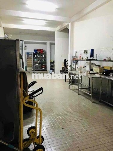 Hẻm 4M Cạnh Mặt Tiền Đào Duy Từ Quận 10 54m2 4 Tầng 2 PN - 14 Triệu