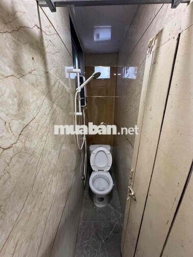 Cho thuê nhà 3 tầng Kiệt Hoàng Diệu sau lưng mặt tiền . Nội thất bản