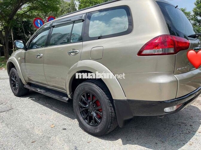 Mitsubishi Pajero Sport 2016 Vàng cát 140000 km