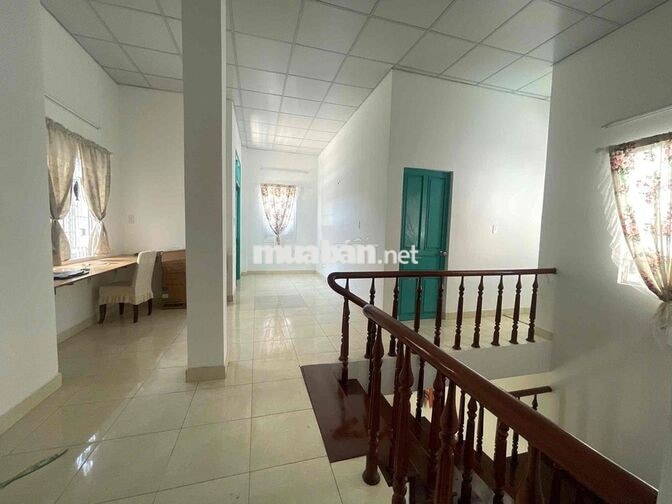 Cho thuê nhà đủ nội thất 2tầng kiệt NGUYỄN TRƯỜNG TỘ - Hải Châu, ĐN