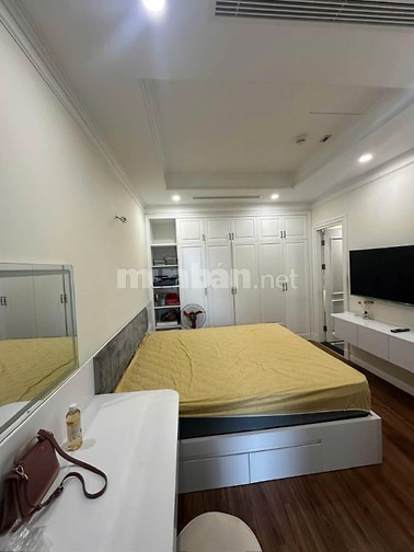 Bán chung cư Phúc Yên- 62m2, 2PN, Full nội thất giá 3,2 tỷ SHR