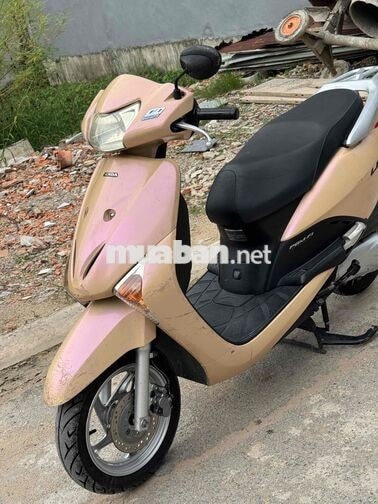 Honda Lead màu hồng