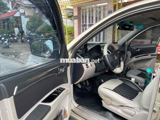 Mitsubishi Pajero Sport 2016 Vàng cát 140000 km
