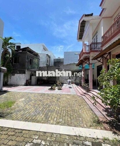 Cho thu.ê nhà 2 tầng sân vườn #ĐỐNG #ĐA - ( ngang 3m54 nở hậu 19,5m )