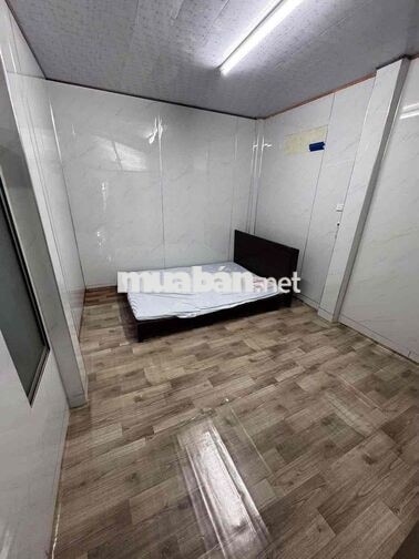Cho thuê nhà 3 tầng Kiệt Hoàng Diệu sau lưng mặt tiền . Nội thất bản
