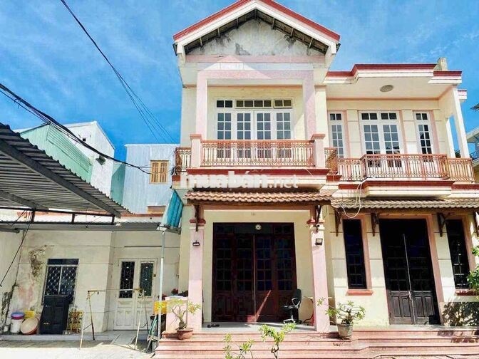 Cho thu.ê nhà 2 tầng sân vườn #ĐỐNG #ĐA - ( ngang 3m54 nở hậu 19,5m )