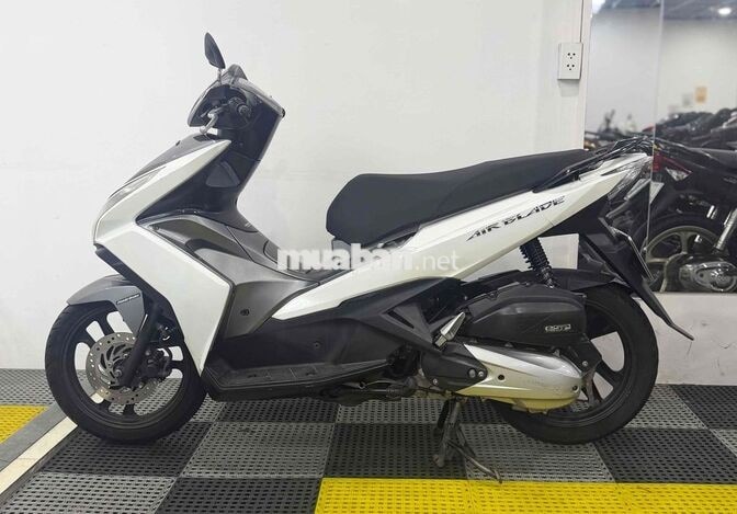 Honda Air Blade 2014 chính chủ, máy zin êm biển SG