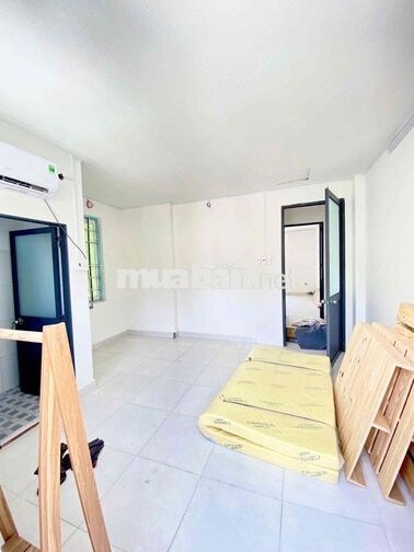khai Trương phòng ban công 30m2 Full nội thất siêu rộng ngay Trung tâm