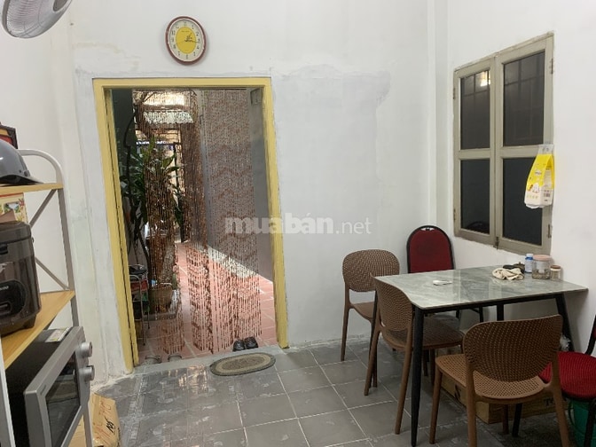 Bán nhà 24m2, 4 tầng lô góc 2 mặt thoáng sân 5,5m
