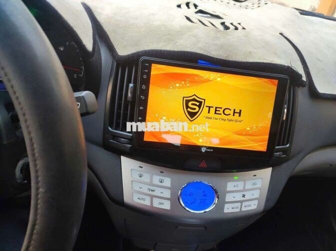 Hyundai Avante 2012 Tự động màu đen