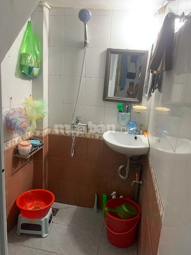 Bán nhà 24m2, 4 tầng lô góc 2 mặt thoáng sân 5,5m