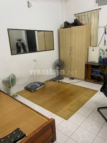 Bán nhà 24m2, 4 tầng lô góc 2 mặt thoáng sân 5,5m