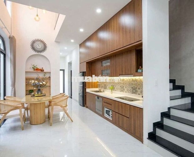 Cho thuê nhà đẹp 3 phòng ngủ đầy đủ nội thất