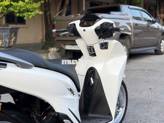 HONDA SH 125 2026 CBS MÀU TRẮNG