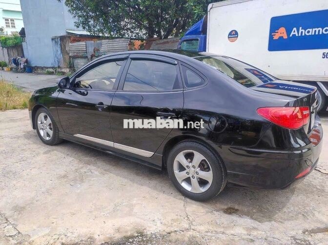 Hyundai Avante 2012 Tự động màu đen