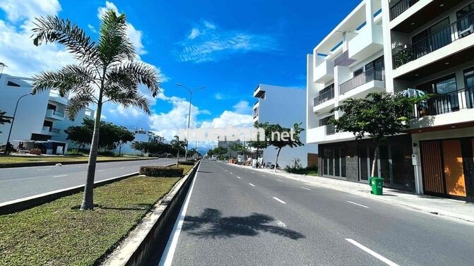 Bán Đất Đường A1 Rộng 35m KĐT VCN Phước Long  Tây Nam Xây Xong Cấp Sổ
