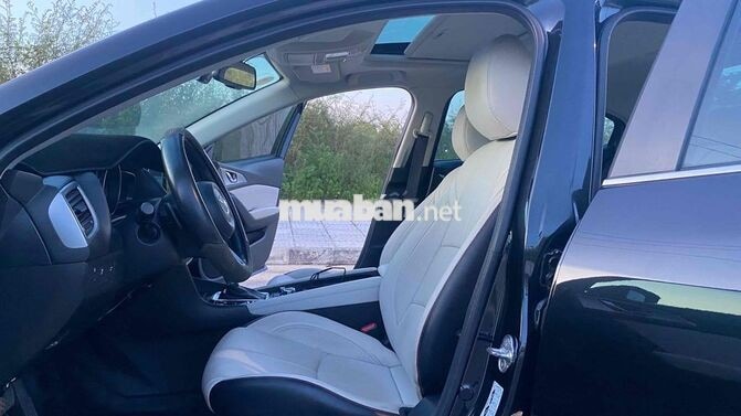 Mazda 3 5 chỗ bản kỷ niệm