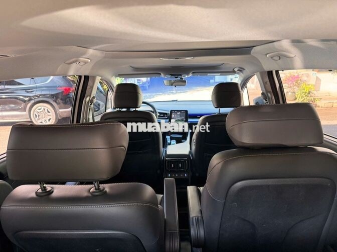 Hyundai Custin 2026 1.5T Đặc biệt trắng 17.000 km