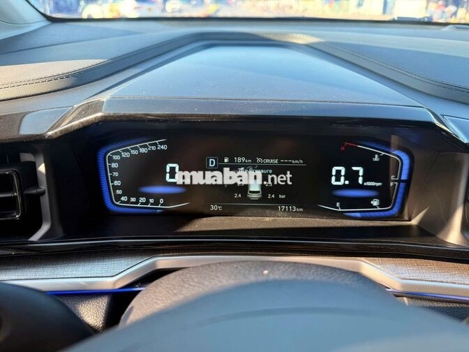 Hyundai Custin 2026 1.5T Đặc biệt trắng 17.000 km