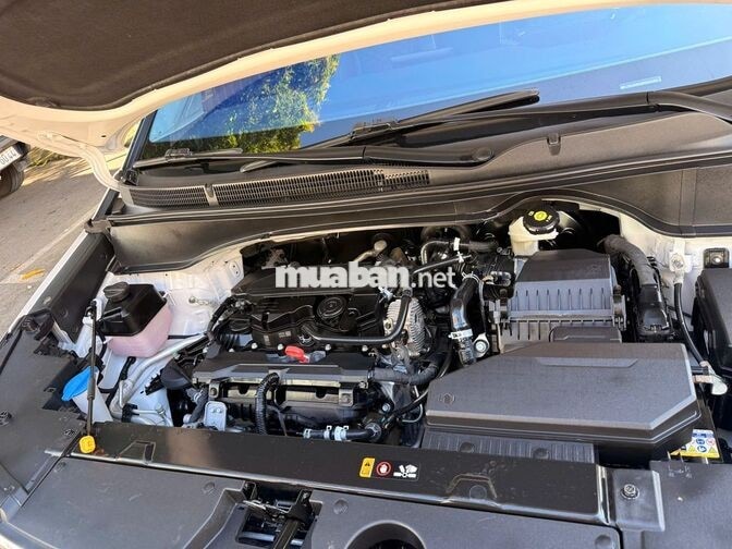 Hyundai Custin 2026 1.5T Đặc biệt trắng 17.000 km