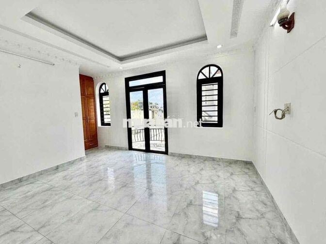 MỚI ĐẸP(6X10M) LÊ VĂN QUỚI 5TẦNG 4PN 5VS HẺM 6M