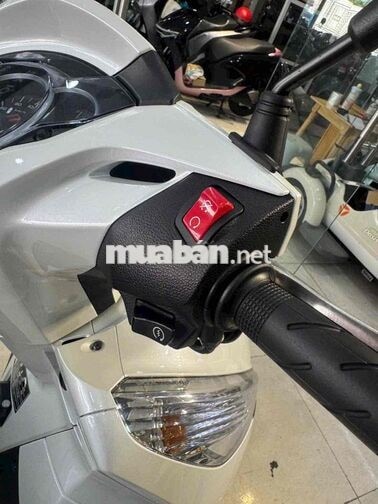 Honda SH300i 2018 màu Trắng