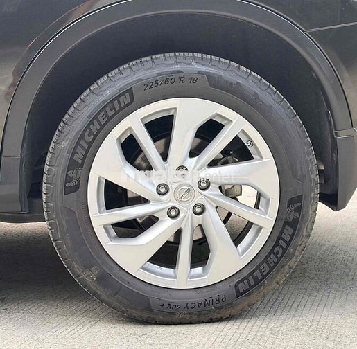 Nissan X-Trail SV 4WD 2.5L sản xuất 2019