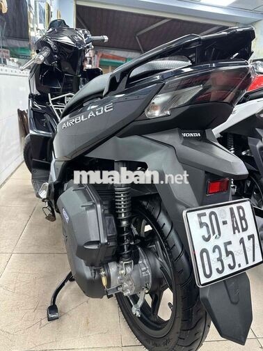 Honda Air Blade 125 mua 12-2025 chạy 2 ngàn km