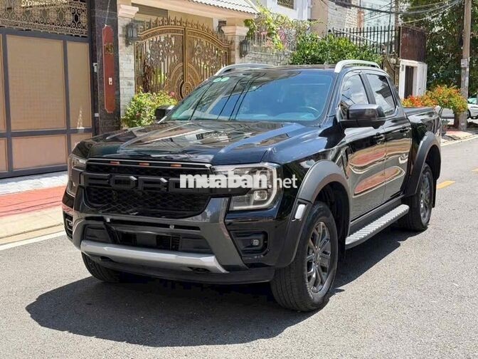 Ford Ranger Wildtrak 2025 14.000km Đen