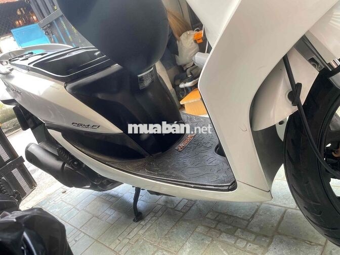 Honda Vision 2012 màu Trắng
