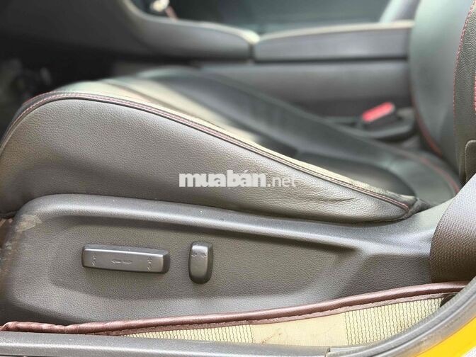 Honda Civic 1.5 Turbo 2020 5 vạn km Vàng