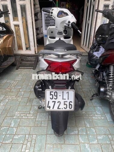 Honda Vision 2012 màu Trắng