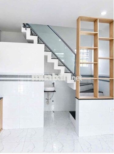 NHÀ ĐẸP BUÔN BÁN 4*5,5M 1/PHẠM THỊ NGHĨ HẺM 6M LH ***