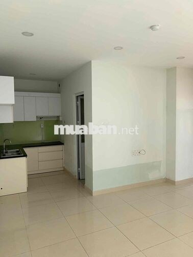 Căn 2PN có Rèm cửa. Giá thuê 7 tr/tháng. LH Hương